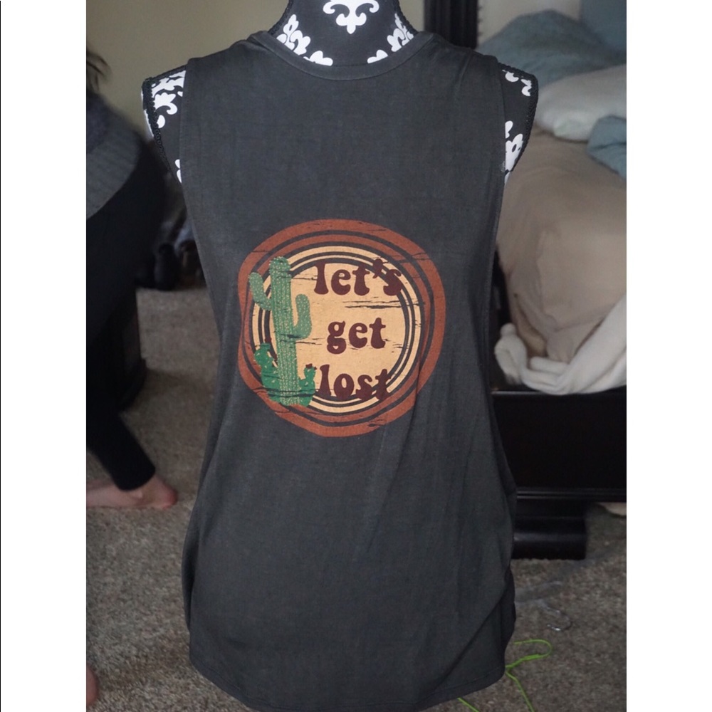 Graphic tee